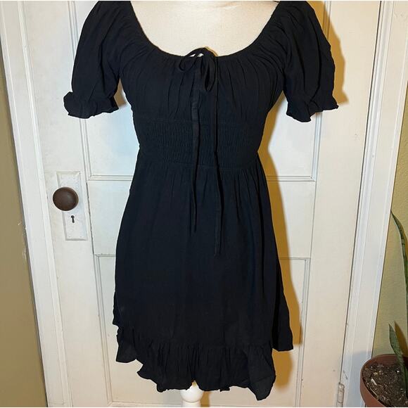 NWT Women’s Little Black Short Sleeve Dress Size Medium - Picture 5 of 12